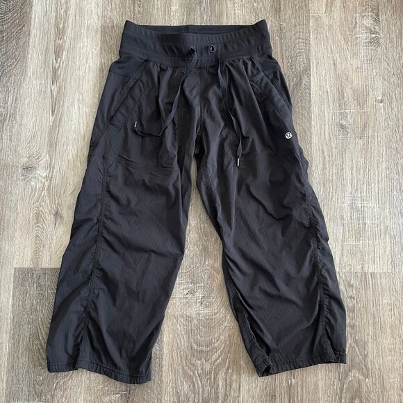 Lululemon Dance Studio Crop II Unlined 20" Black - Size: 6 - Picture 2 of 13